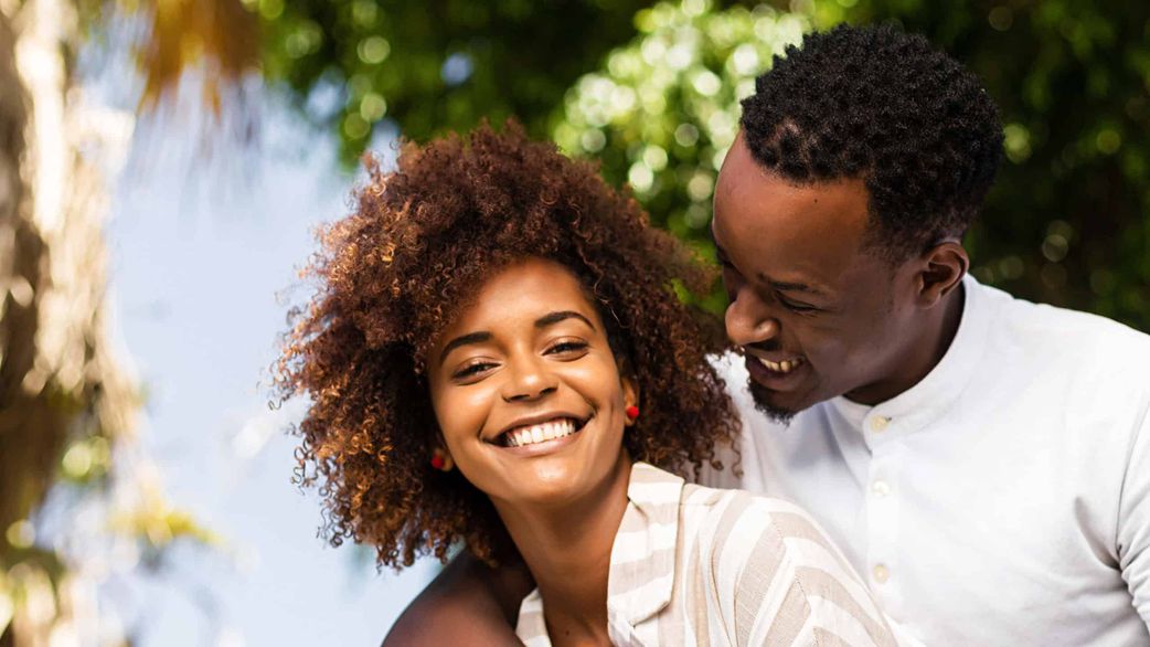 5 things men do that women secretly love (but will never admit)