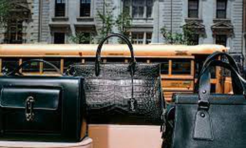 5 simple bags every woman should own