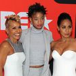 ___8920852___2018___9___30___23___adrienne-banfield-jones-willow-smith-and-jada-pinkett-smith-news-photo-467944766-1537801517