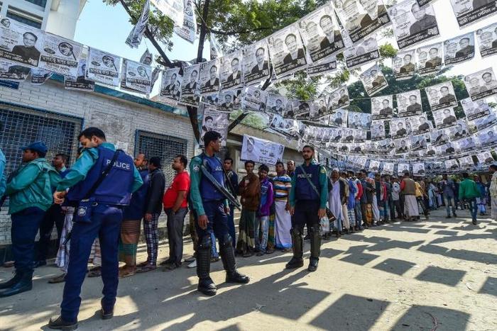 Voting in Bangladesh's parliamentary election, which ended at 4:00pm (1000 GMT), was held under tight security