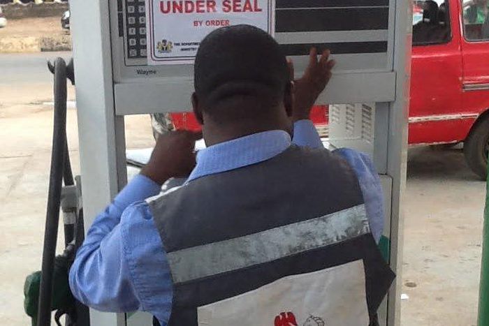 DPR sealing petrol a station