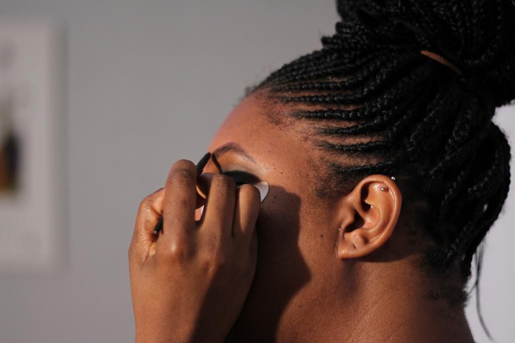 MUA Beautiverse shows you how to take your eye look from subtle to smoking hot in 5 easy steps