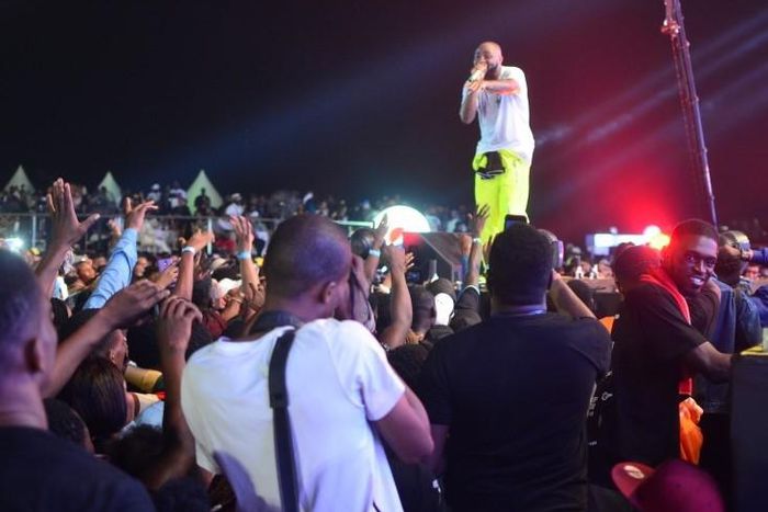 Infinix & Davido Live In Concert: Davido Live in concert was turnt to the max and the cheers from the Infinix intelligent X-Family sent Eko Atlantic into a frenzy