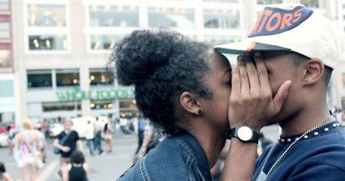 Mistakes young couples make with social media