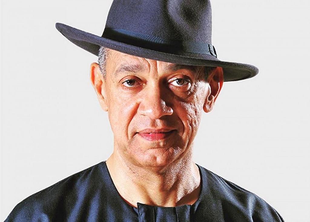 Senator Ben Murray-Bruce helped a helpless woman and gets Pulse prop of the week