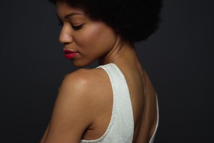 How shy women ask men out.