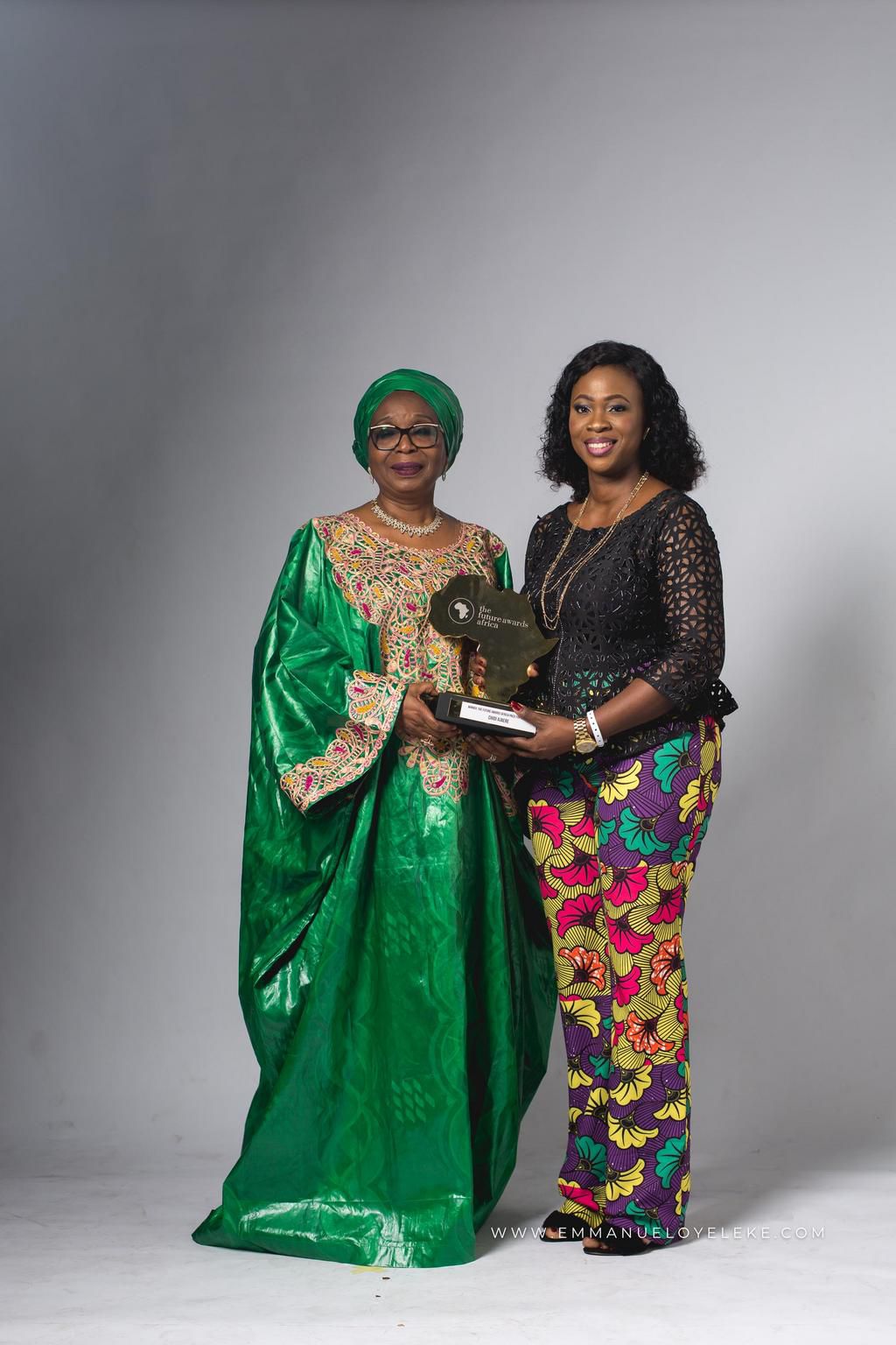 Ibukun Awosika presenting award to Chidi Ajere, winner of Prize For Business