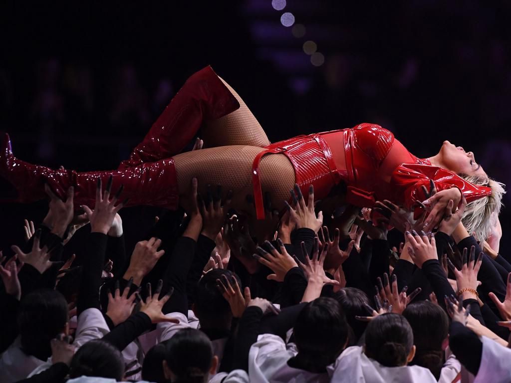 ___9071116___2018___11___5___11___BebeRexha-1057321410-4x3