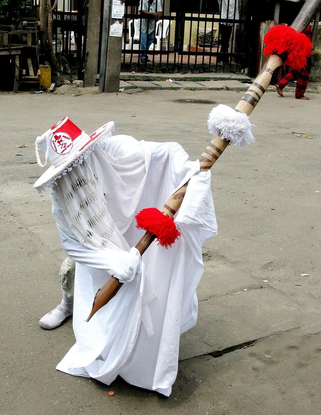 ___9112145___2018___11___16___15___1200px-CrouchingEyo