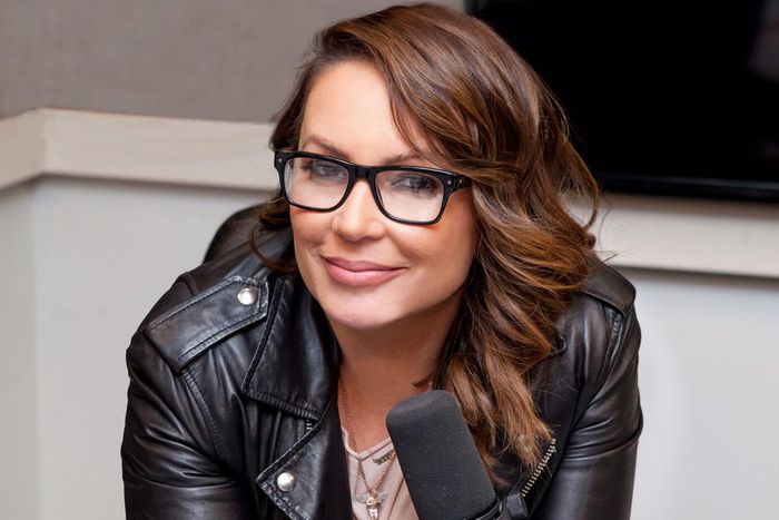 angie-martinez-vibe-parallax-1476276402-compressed