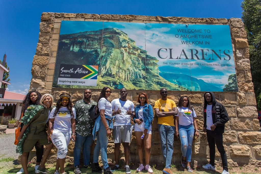 Welcome to Clarens - Group picture
