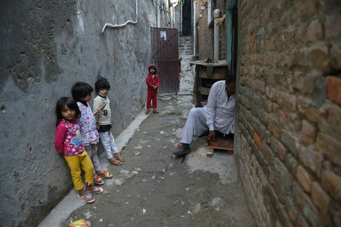 Niños en un barrio cristiano de Islamabad, el 31 de octubre de 2018