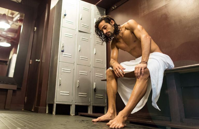 ___9178391___2018___12___7___17___locker-room-royalty-free-image-459164017-1544133427