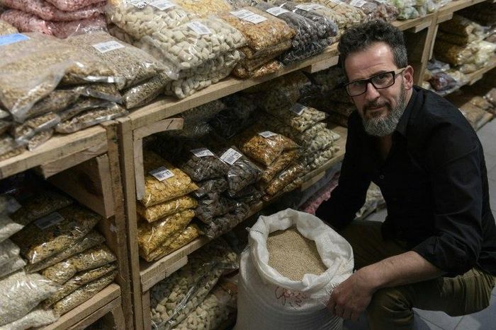 Businessman Fernando Hechtlinger is defying Argentina's economic woes with two thriving health foods stores