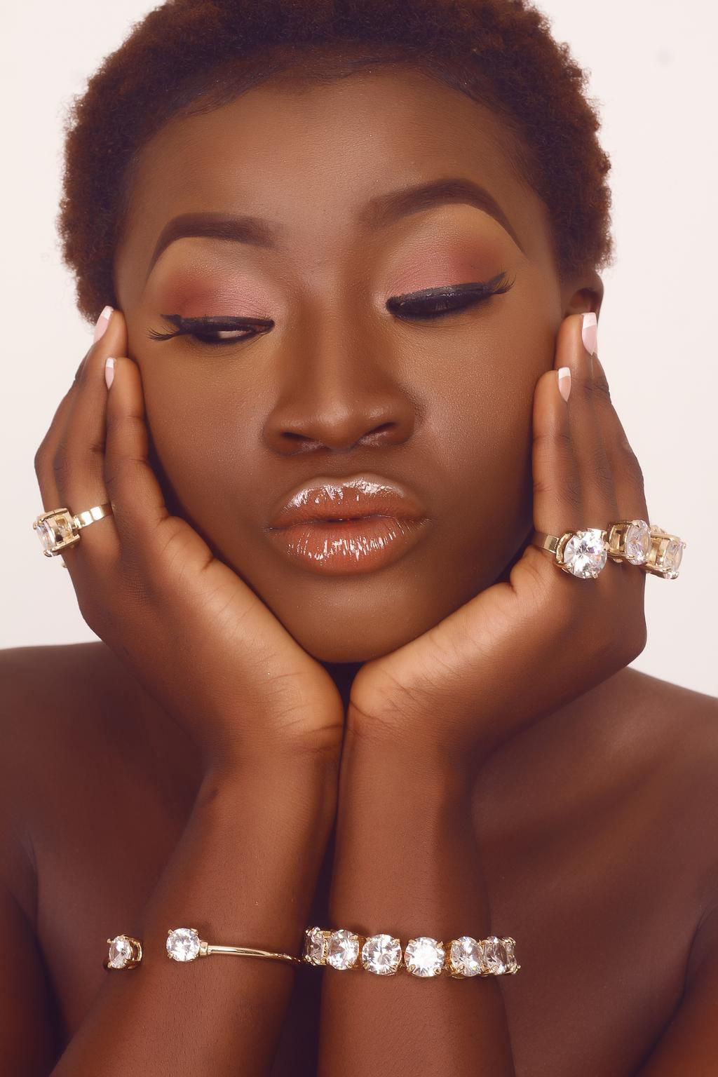 Bland2Glam presents their captivating Holiday collection full of festive sparkle