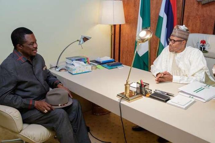 President Muhammadu Buhari (right) and the Governor of Anambra State, Willie Obiano