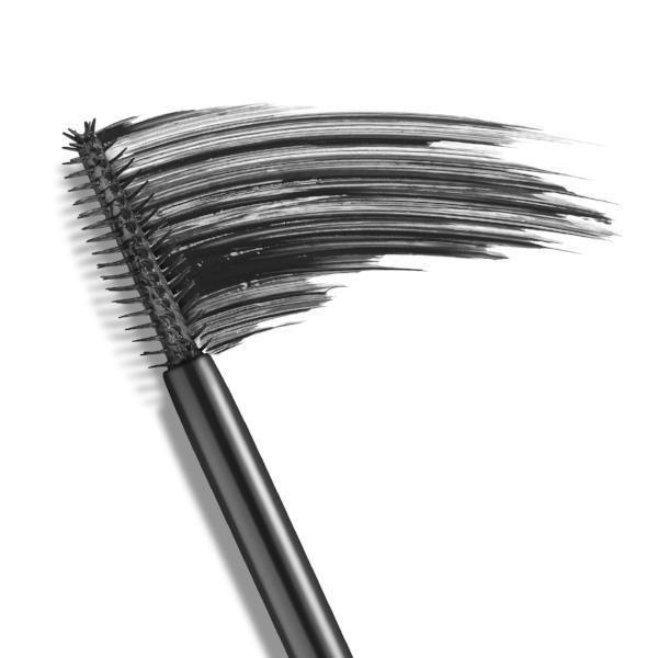 ___9077506___2018___11___6___17___MascaraSweepWithBrushSquare_grande