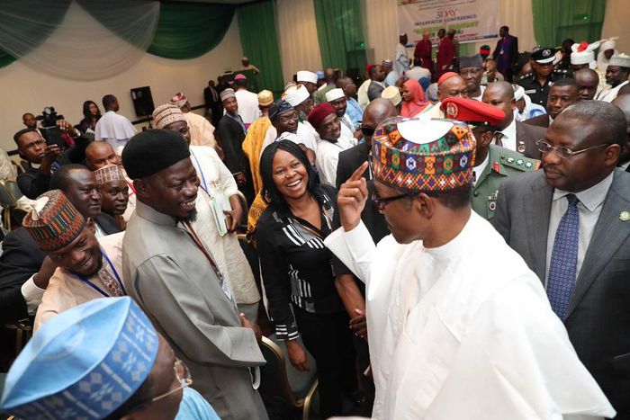 ___8974776___2018___10___13___16___buhari3_1