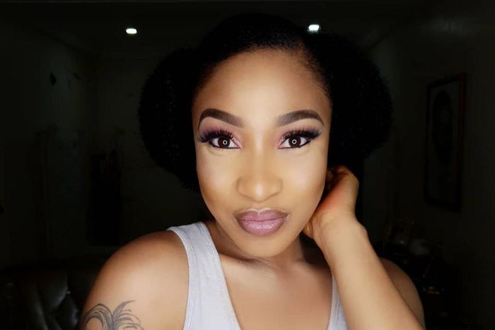 As the yuletide draws closer, Tonto Dikeh warns against politicians looking to renew their blood oath by Xmas.
