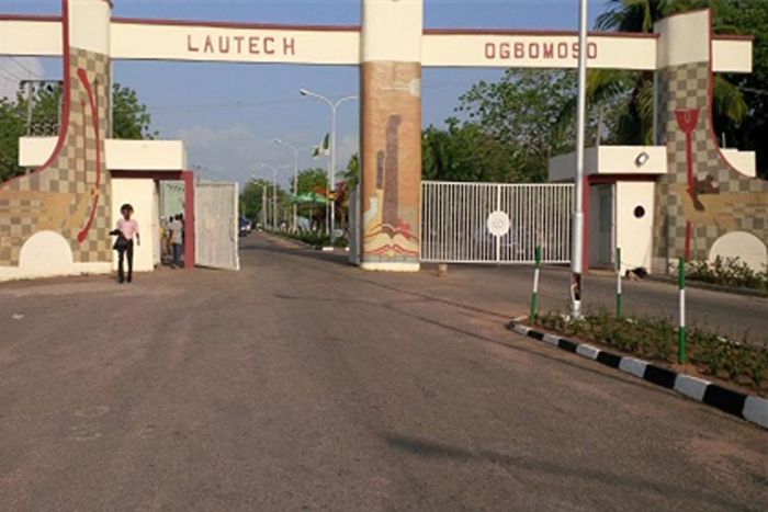Ladoke Akintola University was established in 1990 by the government of Oyo and Osun state.
