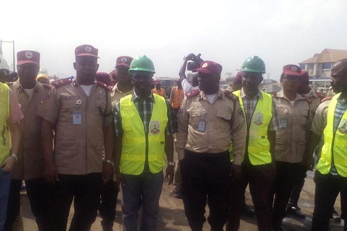 Controller-FRSC-leading-inspection-of-the-Lagos-Ibadan-expressway-on-Tuesday-Dec.-18-2018-768x576