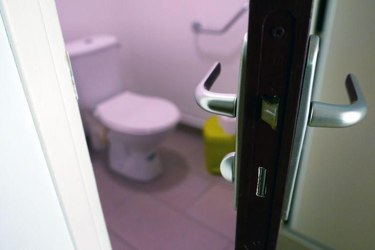 ___9178375___2018___12___7___17___open-door-of-bathroom-royalty-free-image-568525189-1544133801