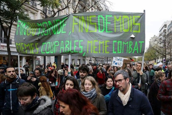 Police estimated the number of green activists at 17,000 while organisers counted 25,000