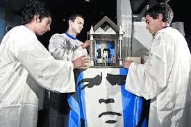 Iglesia Maradoniana. [manofmany]