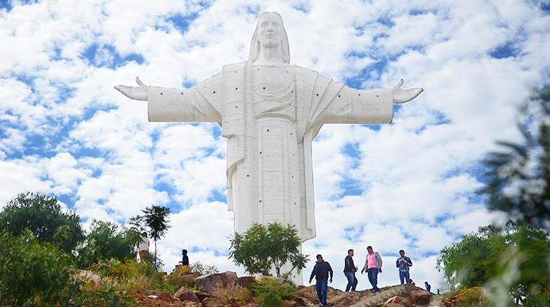 Cristo de la Concordia los tiempos