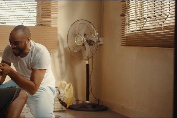 ___9132875___2018___11___23___15___light+in+the+dark