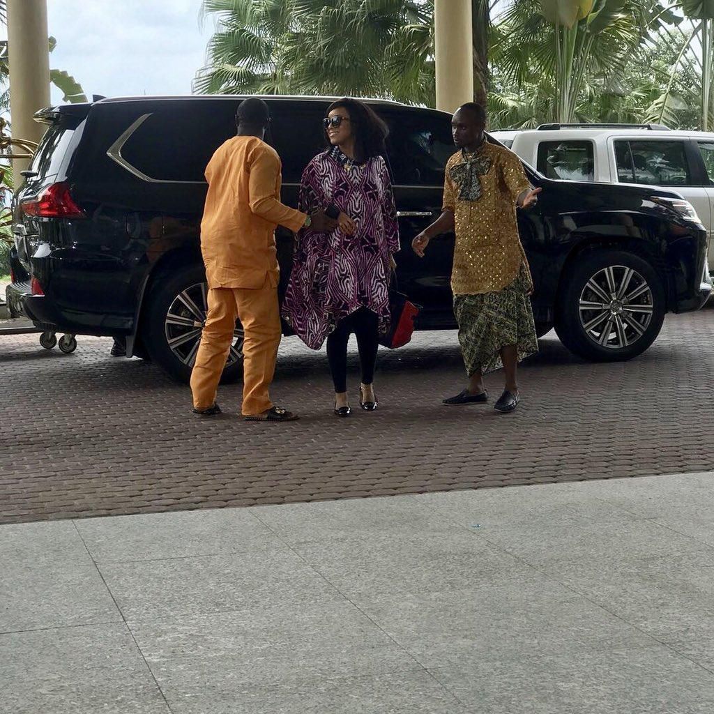 ___9105285___2018___11___14___19___Dr93areX0AAIEK_