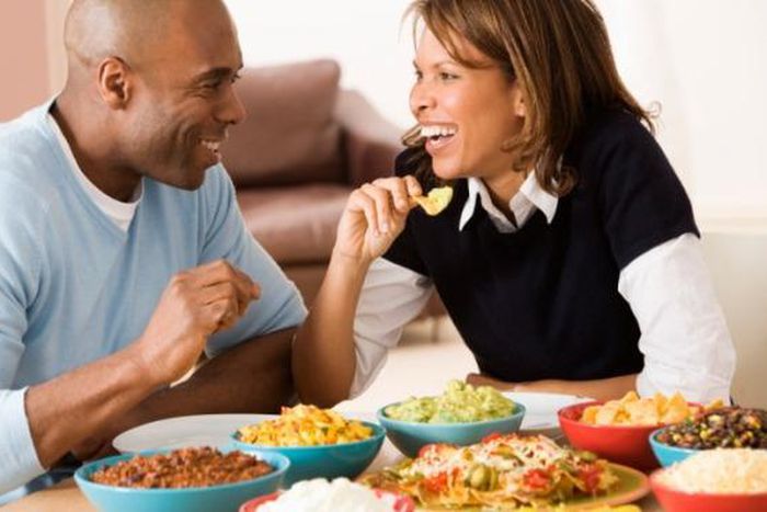 Do happy relationships really make people gain weight? [Credit: The Ballerlife]