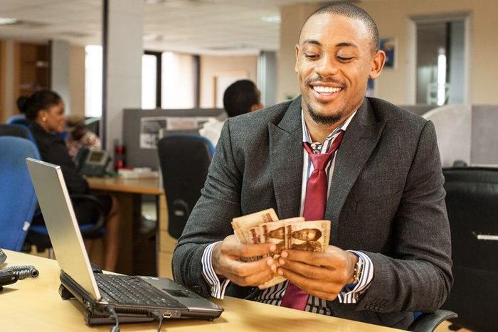 Side businesses help you make money conveniently.