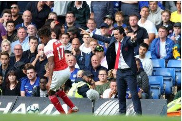 Alex Iwobi and Unai Emery