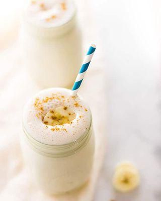 ___9114364___2018___11___17___8___banana-protein-shake-2-1542389986