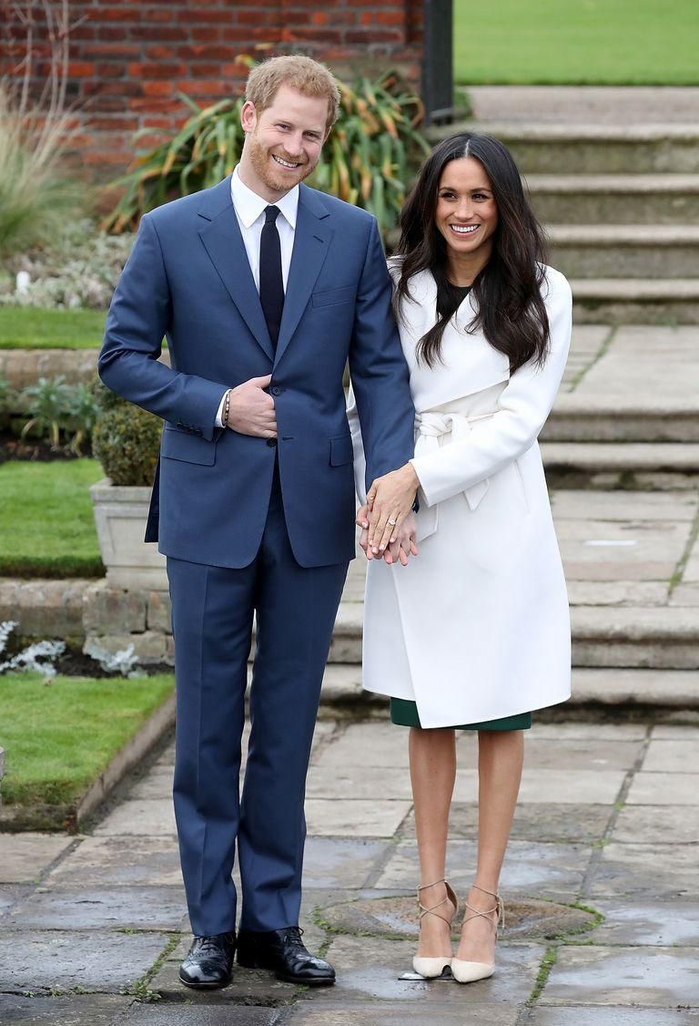 ___9135102___2018___11___24___14___prince-harry-and-actress-meghan-markle-during-an-official-news-photo-880160424-1542645410