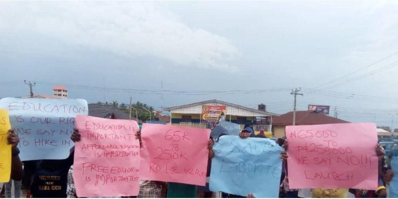 LAUTECH students protesting against the  increment of their school fees to N250k