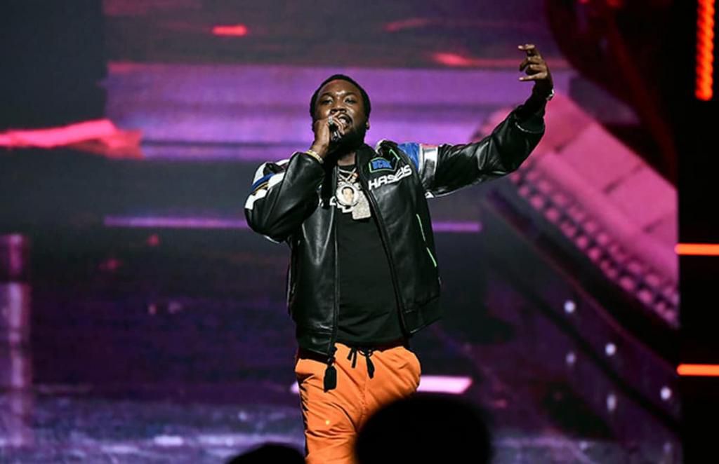 ___9153889___2018___11___30___13___meek-mill-championships-tracklist