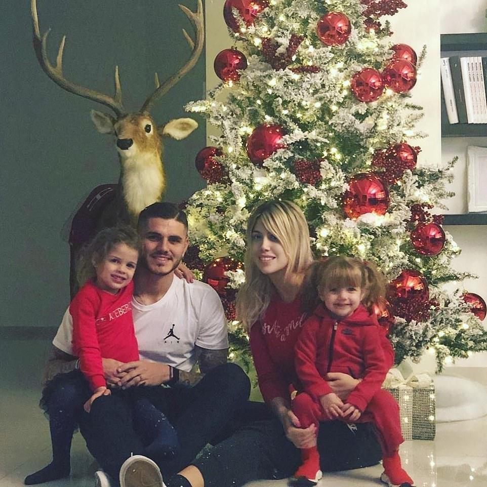 Mauro Icardi showed off his family to celebrate Christamas. [Daily Mail]