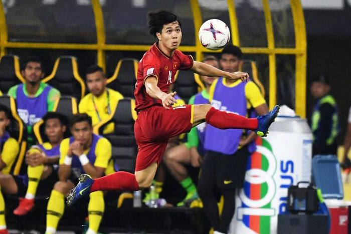 Malaysia exerted much of the early pressure in front of a capacity crowd of more than 87,000 but Vietnam took the lead after 22 minutes following a swift counter-attack