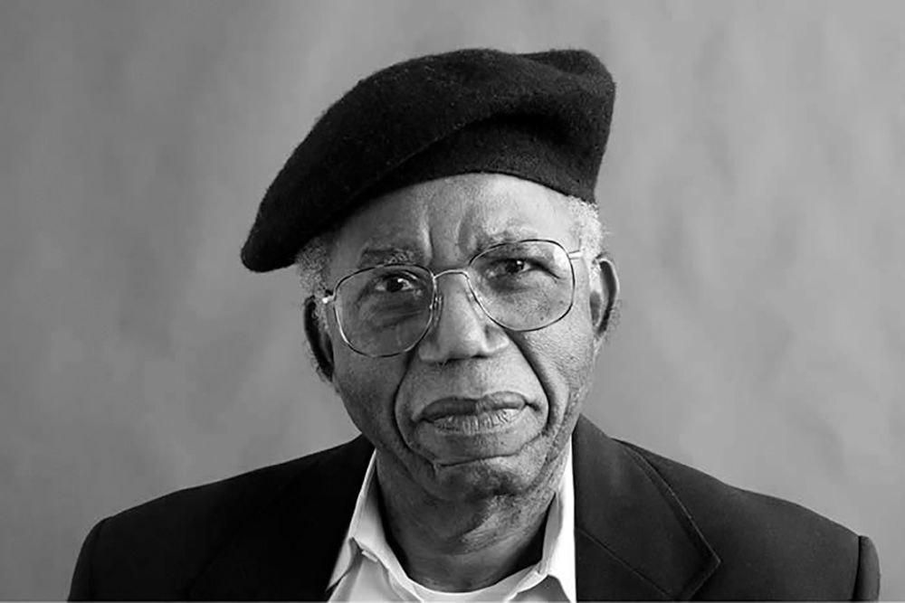 ___8919504___2018___9___30___12___Chinua-Achebe