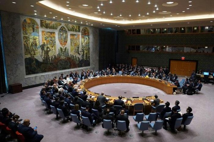 France and Britain have called for a closed-door UN Security Council meeting after charging that Iran test-fired a medium-range missile at the weekend
