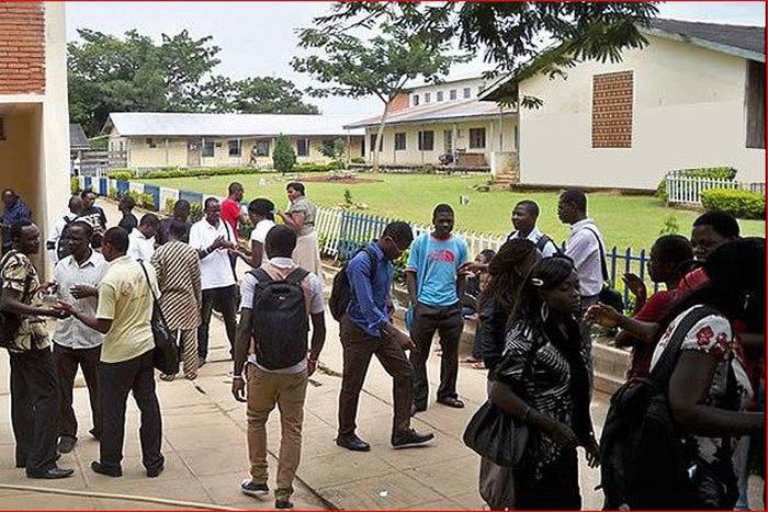Students discussing after lectures.