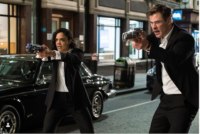 Chris Hemsworth and Tessa Thompson