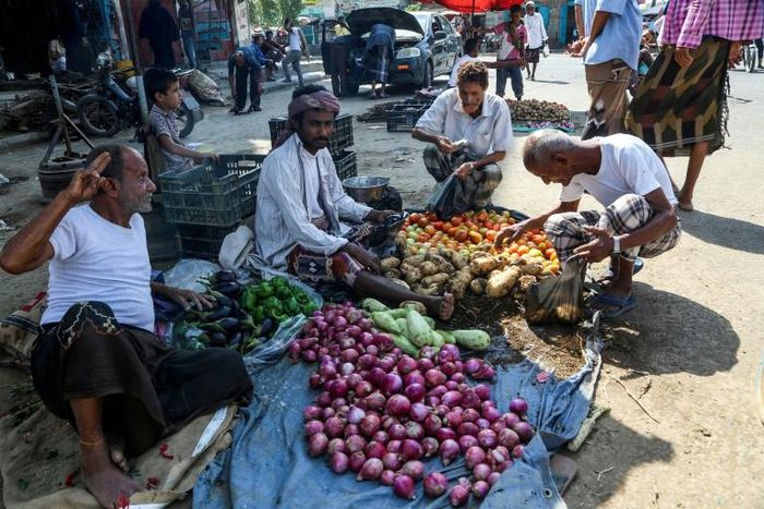 A market in Yemen's port city of Hodeida on December 14, 2018