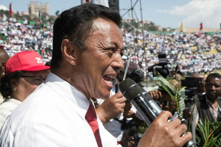 Former president Ravalomanana filled the capital's Mahamasina suburb with his supporters dressed in white, one of his campaign colours