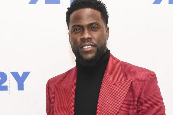 ___9171769___2018___12___5___22___actor-kevin-hart-poses-during-the-upside-screening-and-news-photo-1062194590-1544035437