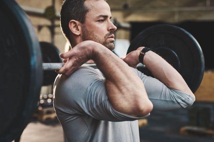 ___9005461___2018___10___21___22___man-pulling-up-large-barbell-in-fitness-class-royalty-free-image-680886414-1539878896