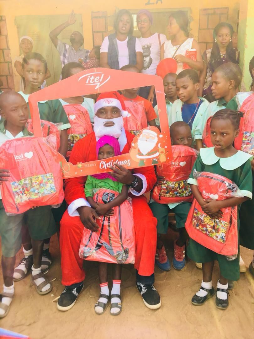 Love Always On: ITEL Mobile adding colours to over 6000 lives in Nigerian communities nationwide.