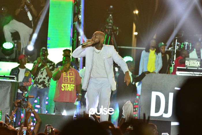 Davido on stage at the Davido Live In concert [Pulse]